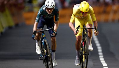 As the Tour de France Climbs Higher, It’s a Two-Man Race