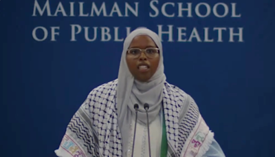 Columbia students boo as graduation speaker’s mic cuts off when she starts to scolds college on Gaza