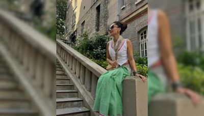 Taapsee Pannu Strutted Through The Streets Of Paris In A Strikingly Draped Rs 4,500 Cotton Saree