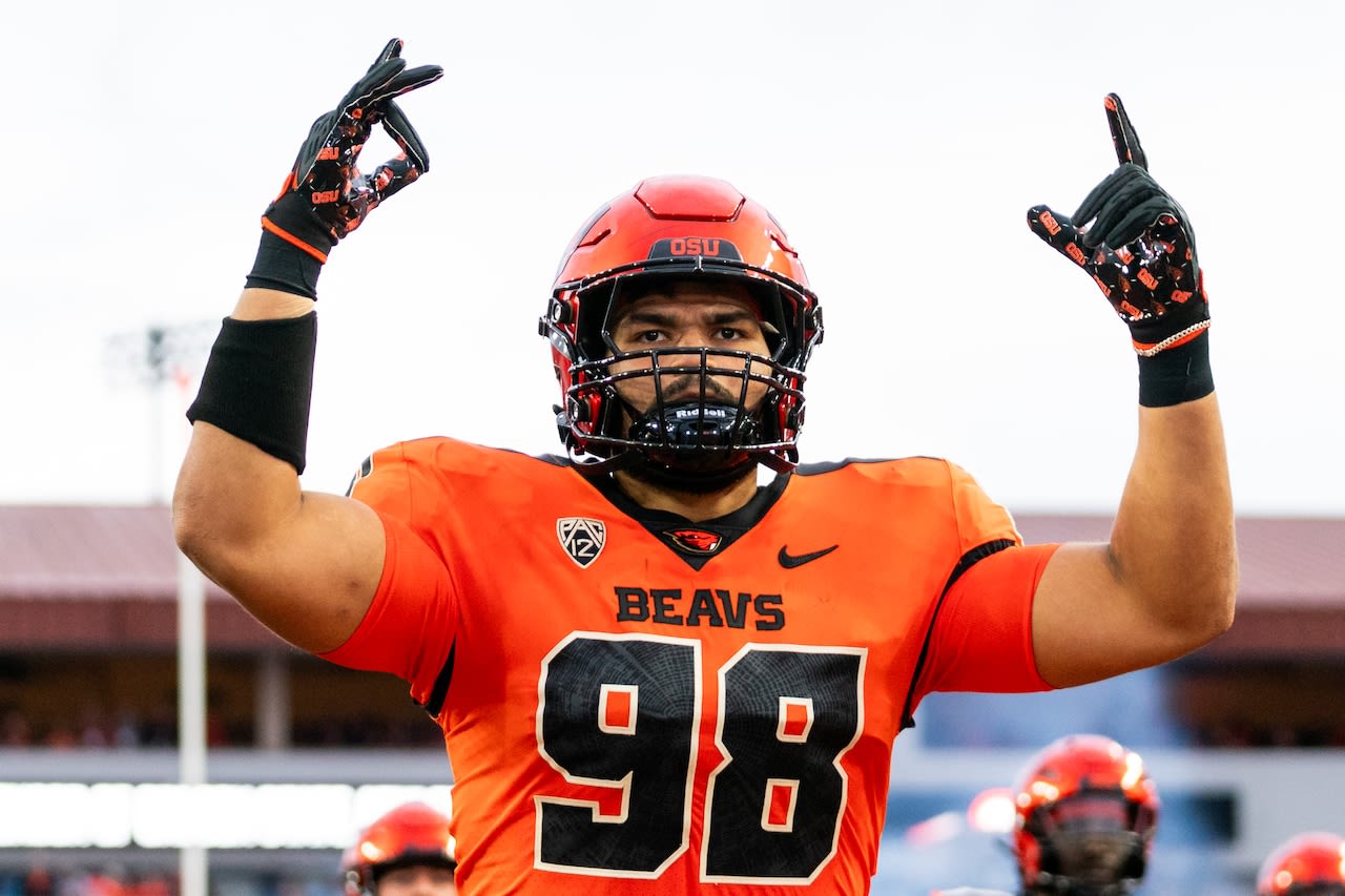 Thomas Collins’ football journey from Sweden to Oregon State could turn him into Isaac Hodgins 2.0