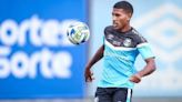 Ponte Preta fecha com lateral revelado no Grêmio