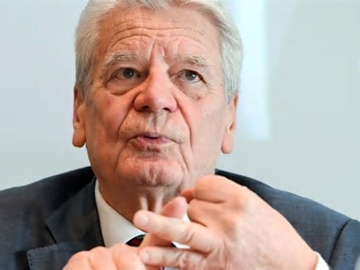 Gauck hält Laudatio auf Nawalny in Dresden