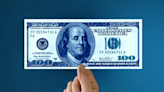 Se disparó el dólar blue y casi alcanza su récord: llegó a $1265