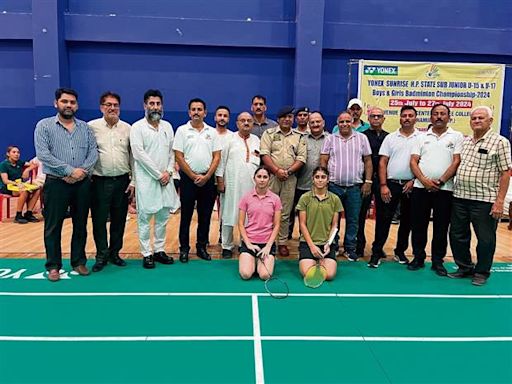 Bharti and Devansh become state badminton champions