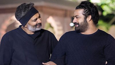 VIDEO: SS Rajamouli arrives to watch first day first show of Jr NTR and Janhvi Kapoor starrer Devara in Hyderabad