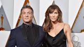 Esposa de Sylvester Stallone solicita divorcio luego de que cubriera tatuaje de su rostro con uno de su perro