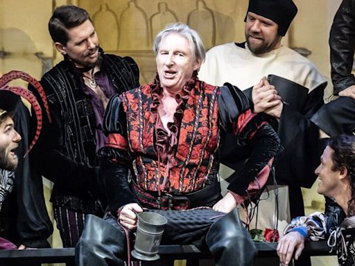 Kiss Me Kate review - Line of Duty's Adrian Dunbar surprises