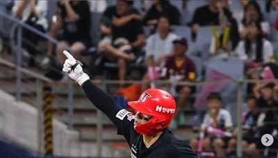 KBO》20歲金倒永30轟、30盜創紀錄 只用111場達陣