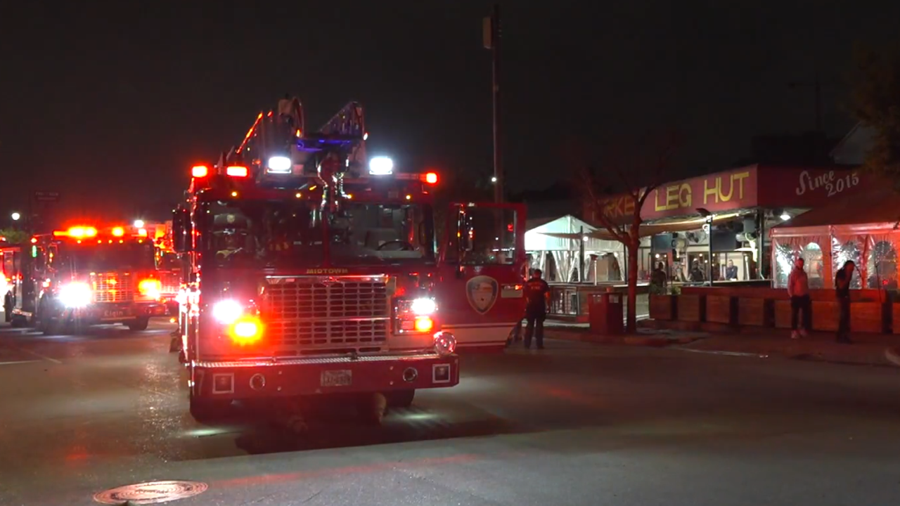 Turkey Leg Hut goes up in flames; Houston Fire Department launches investigation into cause