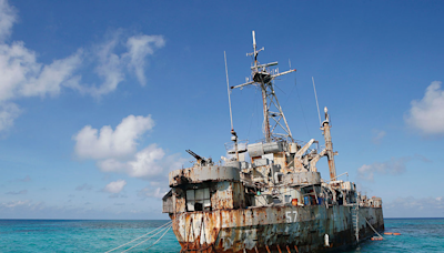 Philippines says China Coast Guard rule against UNCLOS - BusinessWorld Online