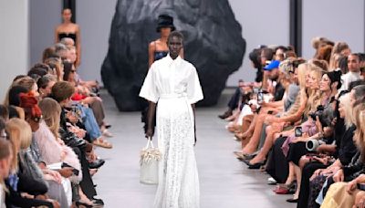 Bold looks among boulders at Michael Kors' New York Fashion Week show