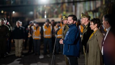 Boric dio puntapié inicial al “Plan Enjambre” de Carabineros en San Miguel - La Tercera