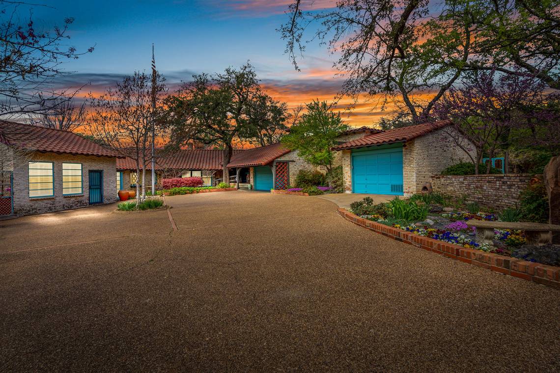 Feel the magic inside this colorful Texas home for sale — that was built for a magician