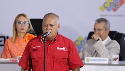 Líder chavista asegura que a la oposición "le conviene" que Maduro gane las presidenciales