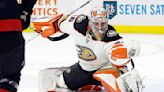 Gibson stops 51 shots as Ducks top Hurricanes