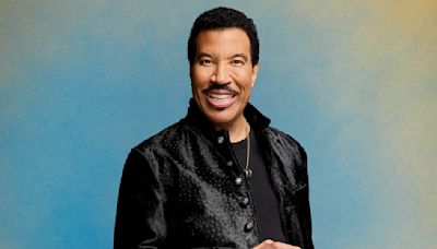 Lionel Richie Reveals What He Thinks Of Katy Perry's American Idol Replacement Carrie Underwood While...