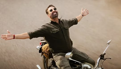 Sarfira Box Office Collection Day 5: Akshay Kumar-Starrer Crosses Rs. 15 Crore