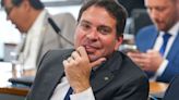 PF acha documentos de Ramagem com recomendações para Bolsonaro atacar urnas, diz jornal