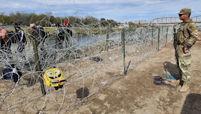 Las detenciones de migrantes se desplomaron drásticamente en la frontera de EEUU y México