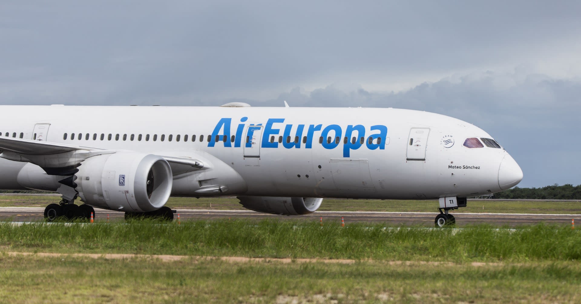 Passengers from diverted Air Europa flight recount turbulence ordeal