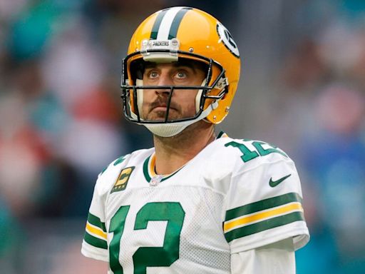 Rodgers in bio: I regret saying I was 'immunized'