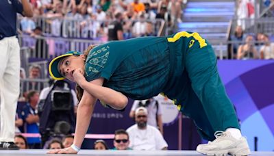 Petición para que bailarina de breakdance que representó a Australia en París 2024 se disculpe lleva más de 40 mil firmas