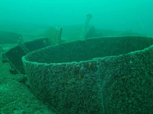 Scuba diver dies exploring Lake Michigan shipwreck