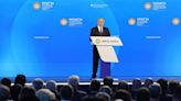 Putin, at Economic Forum, Again Talks About Nuclear War