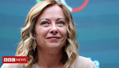 Giorgia Meloni: como premiê da Itália está se tornando 'locomotiva' da direita radical na Europa