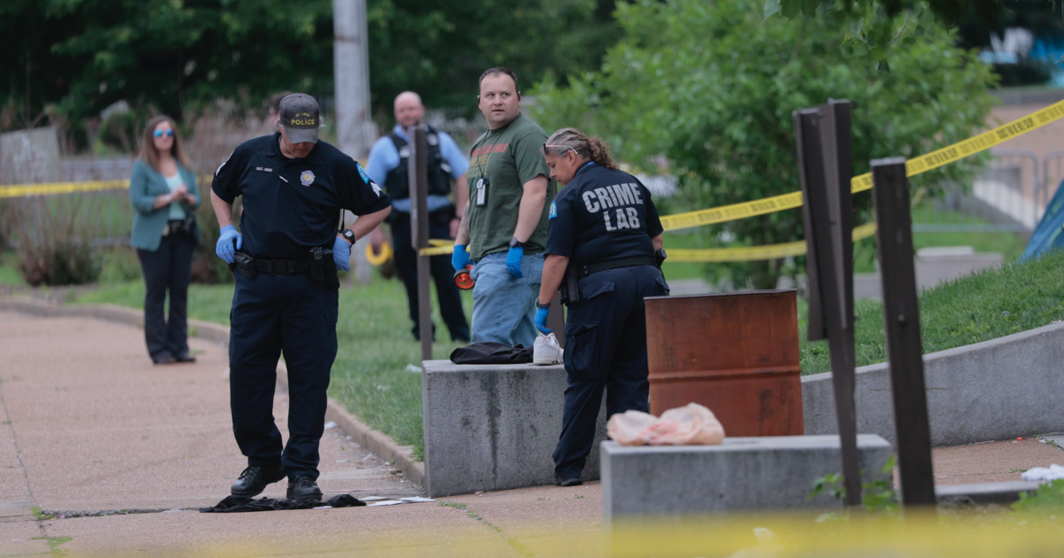 Police kill gunman who shot man near City Hall in St. Louis. Officials fence off area.