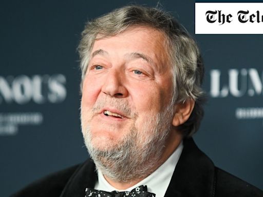 Members call for Stephen Fry to be suspended after MCC ‘privilege’ comments