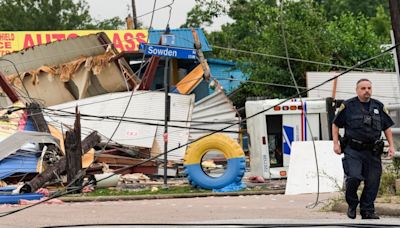Four dead after powerful storms slam Houston, Texas