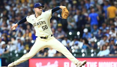 Astros claim Brewers RHP Junk off waivers