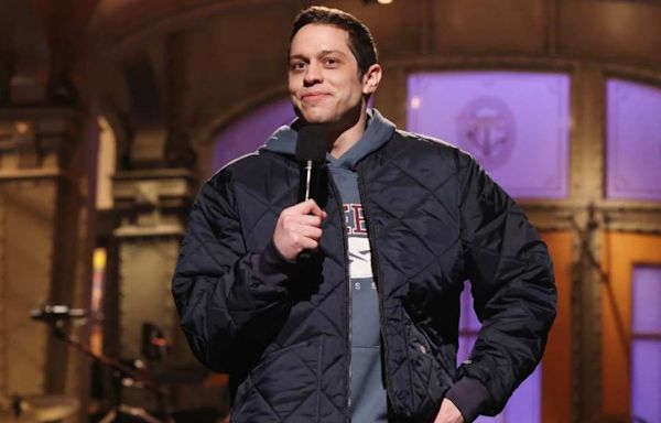 Pete Davidson Reportedly Forced to Walk Off Stage Over Heckling at Omaha Standup Set