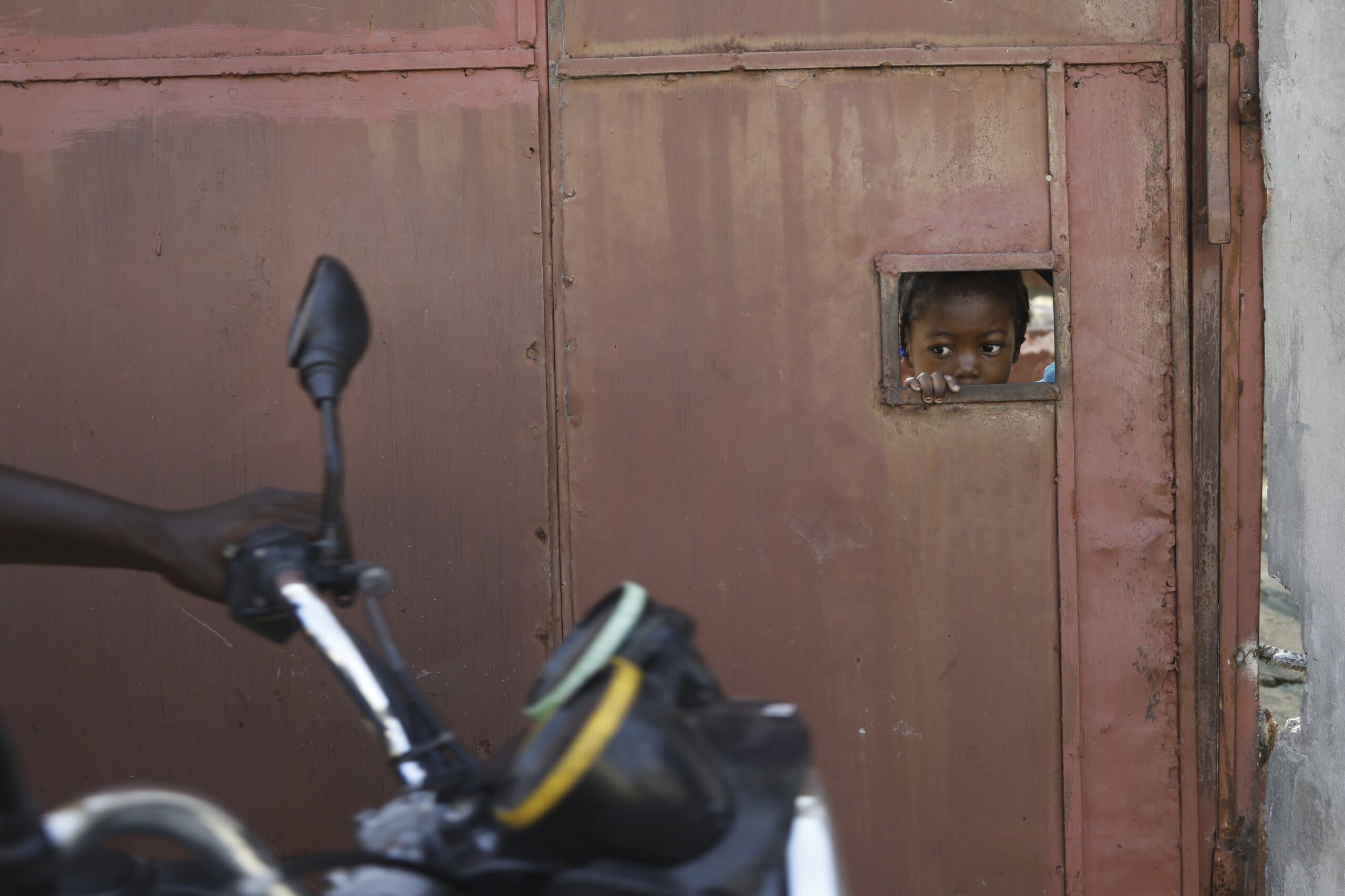 Haitians demand the resignation and arrest of the country’s police chief after a new gang attack - WTOP News