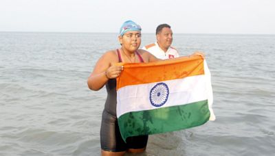 At 16, Jiya becomes world’s youngest and fastest para swimmer to cross English Channel