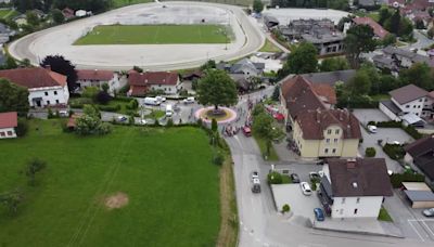 El bonito homenaje del pueblo de Pogacar por el Giro a vista de dron