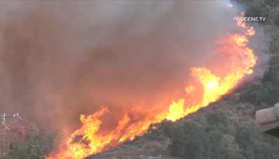 Macy fire gains ferocity, threatening homes near Lake Elsinore