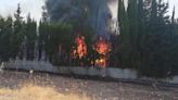 Un incendio de pastos pone en peligro dos parcelas habitadas en Posadas