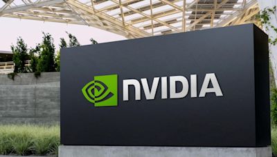 Nvidia黃仁勳稱會服務中國客戶 亦會遵守美國出口限制要求