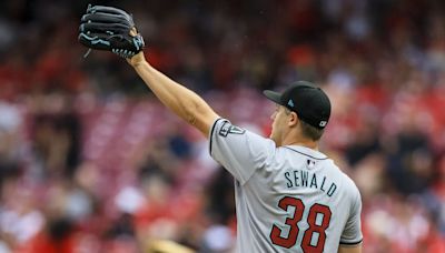 Paul Sewald Records First Save of 2024 as D-backs Sweep Reds