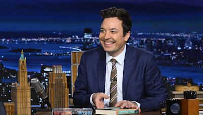 Laura Reyes of El Paso appears on The Tonight Show, hugs Jimmy Fallon