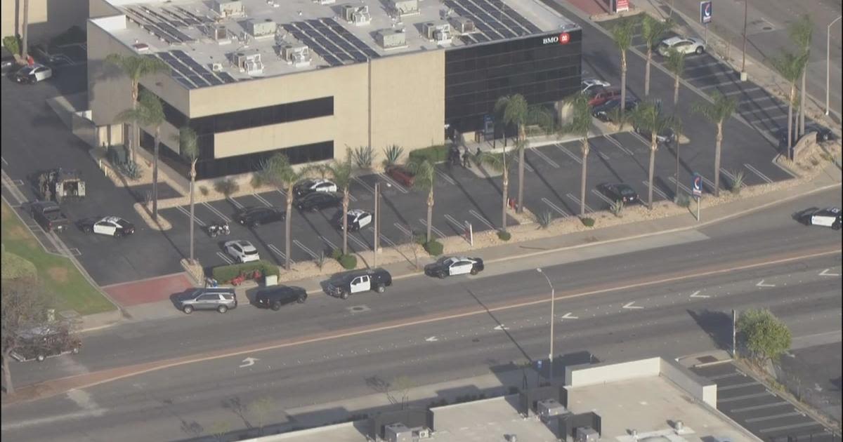 Anaheim police surround BMO building after bank robbery