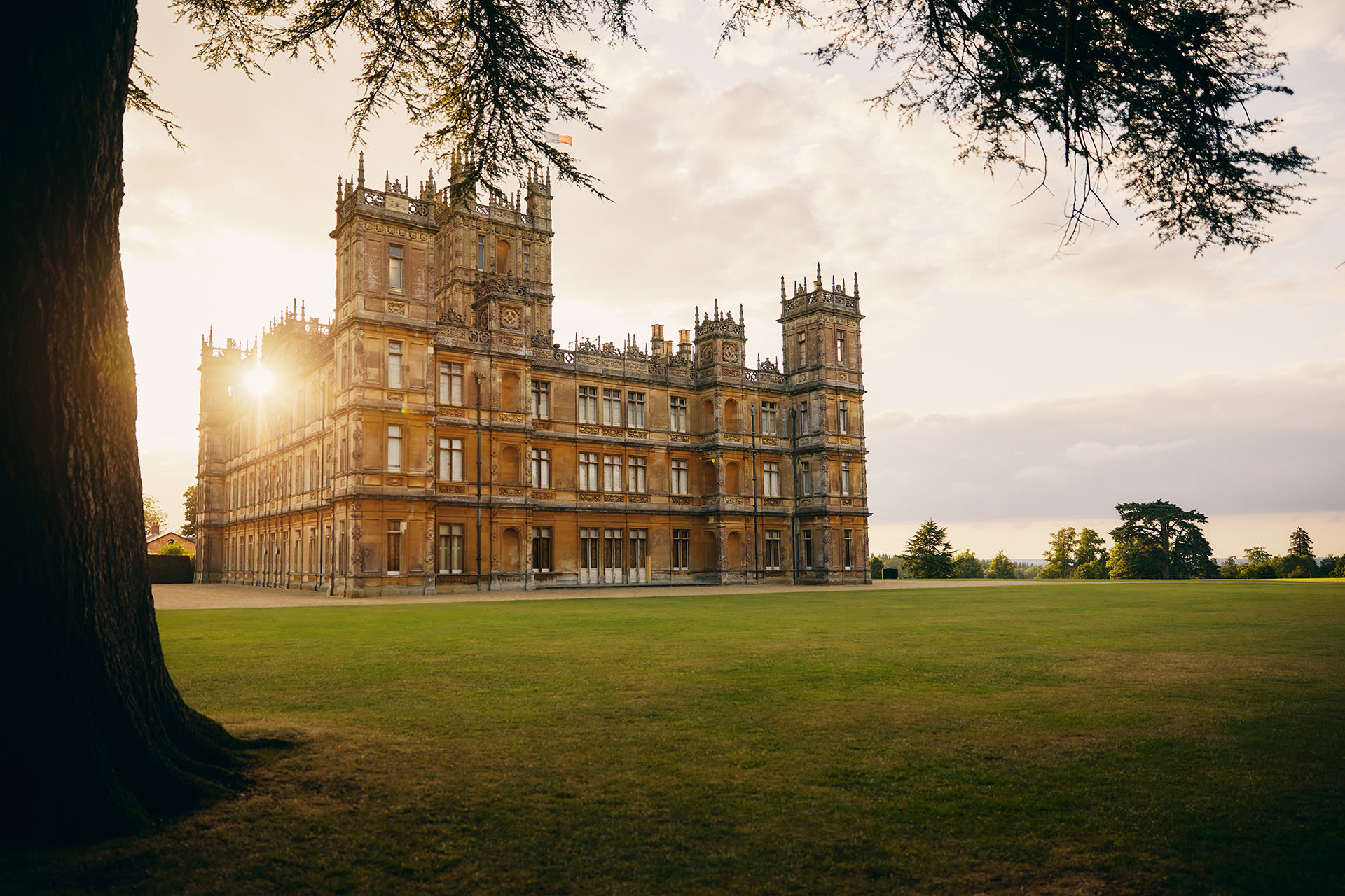 Downton Abbey fans can now spend a night at the Highclere Castle