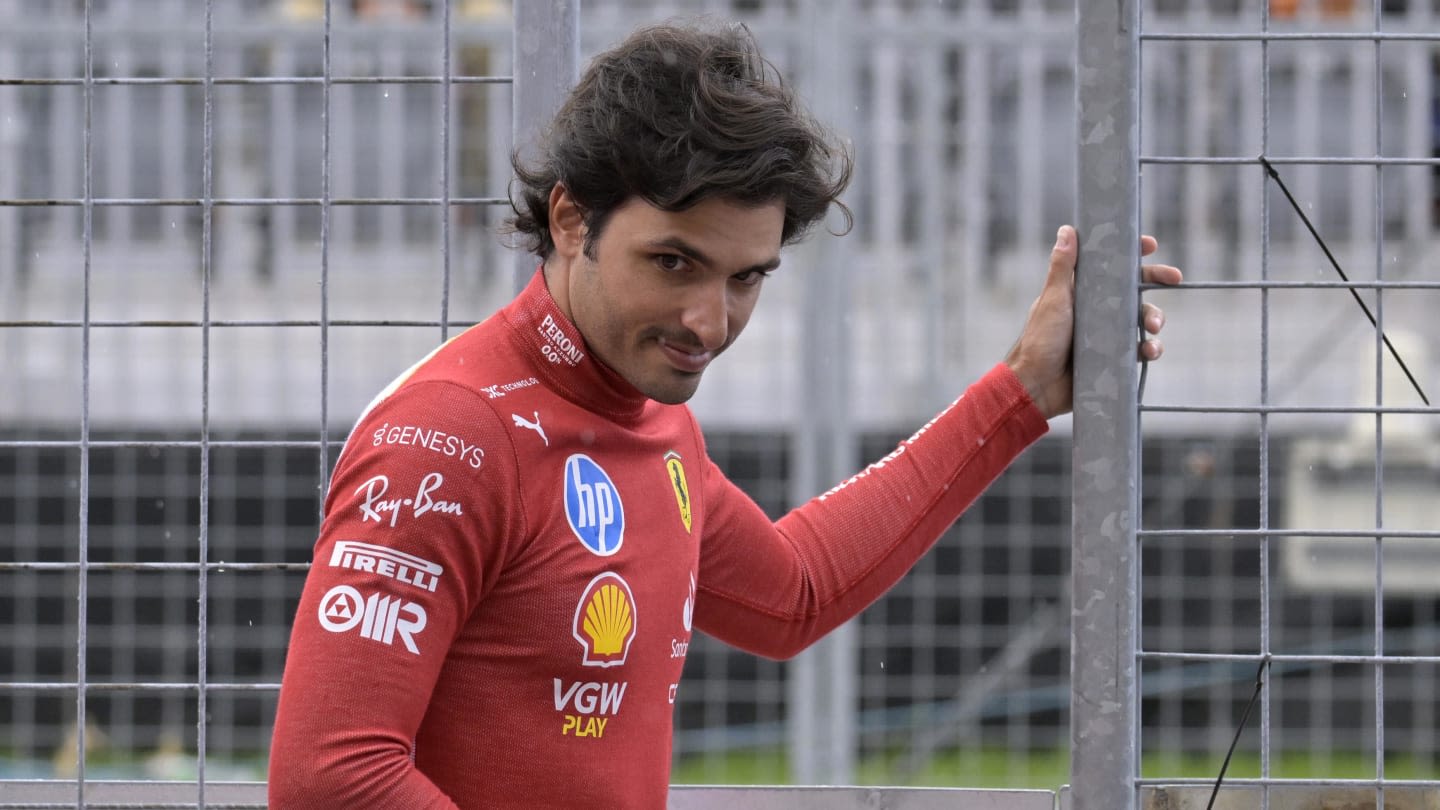 F1 News: Carlos Sainz Makes Big Revelation Of Being Better Than Lewis Hamilton- 'I Am The Best'