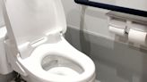 中國公司偷拍員工上廁所 公布照片罰款「薪水小偷」