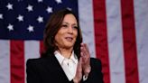 Kamala Harris apoya a una hermandad afroamericana