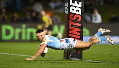 Sharks slump to another loss at hands of Titans