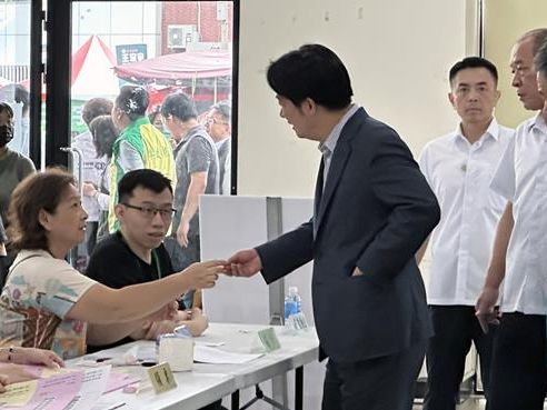 民進黨地方黨職選舉 賴清德返台南投票 - 政治