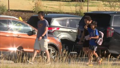 Extra police presence around schools in Parker help Colorado students safely get back to class